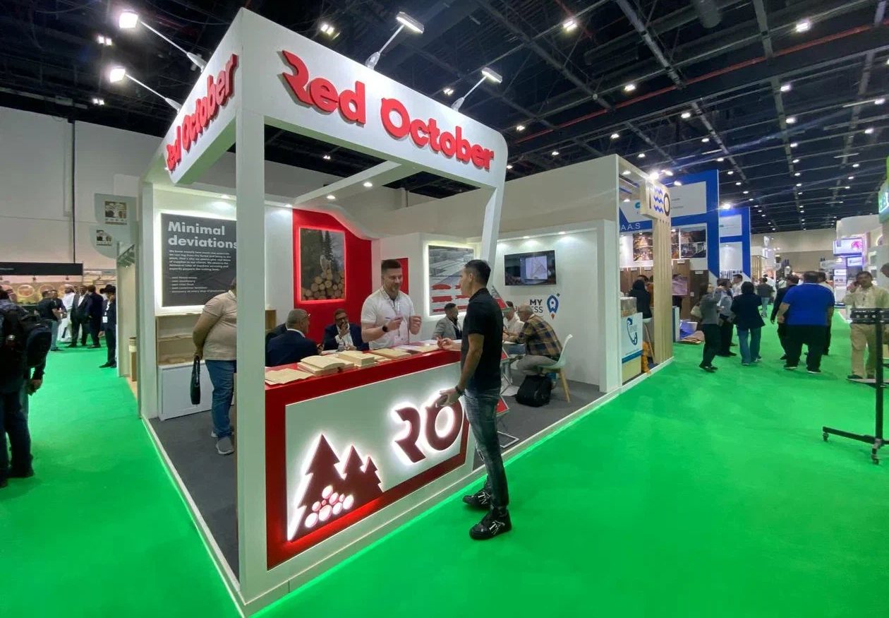 Стенд Red October на Dubai WoodShow